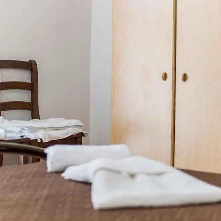 Afrodite Bed and breakfast 2*
