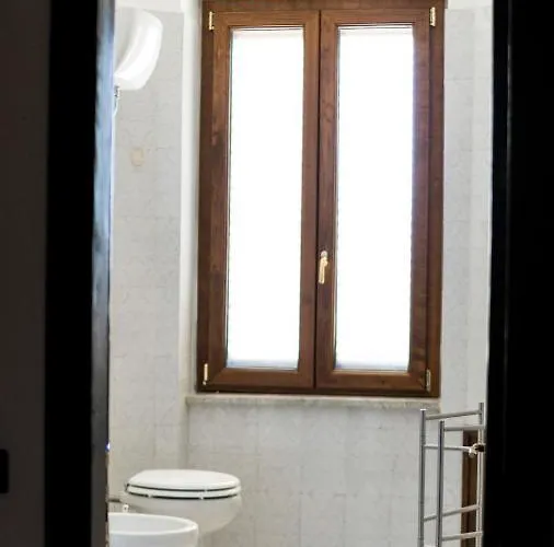 Afrodite Nocleg ze śniadaniem 3*