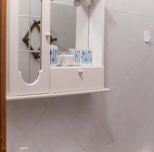 Afrodite Bed & Breakfast 3*